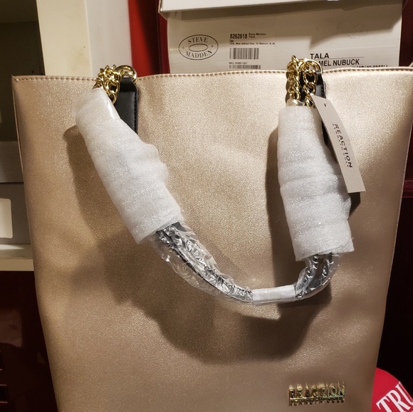 MSRP $99 Kenneth Cole LG Rose Gold tote Chain - Picture 3 of 6